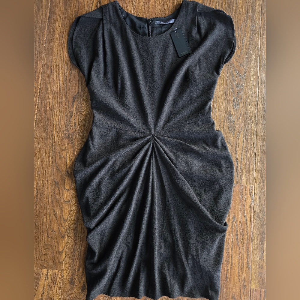 Guess Nwt Tulip Black Dress. Sexy Short Sleeve. Lined. Size 10